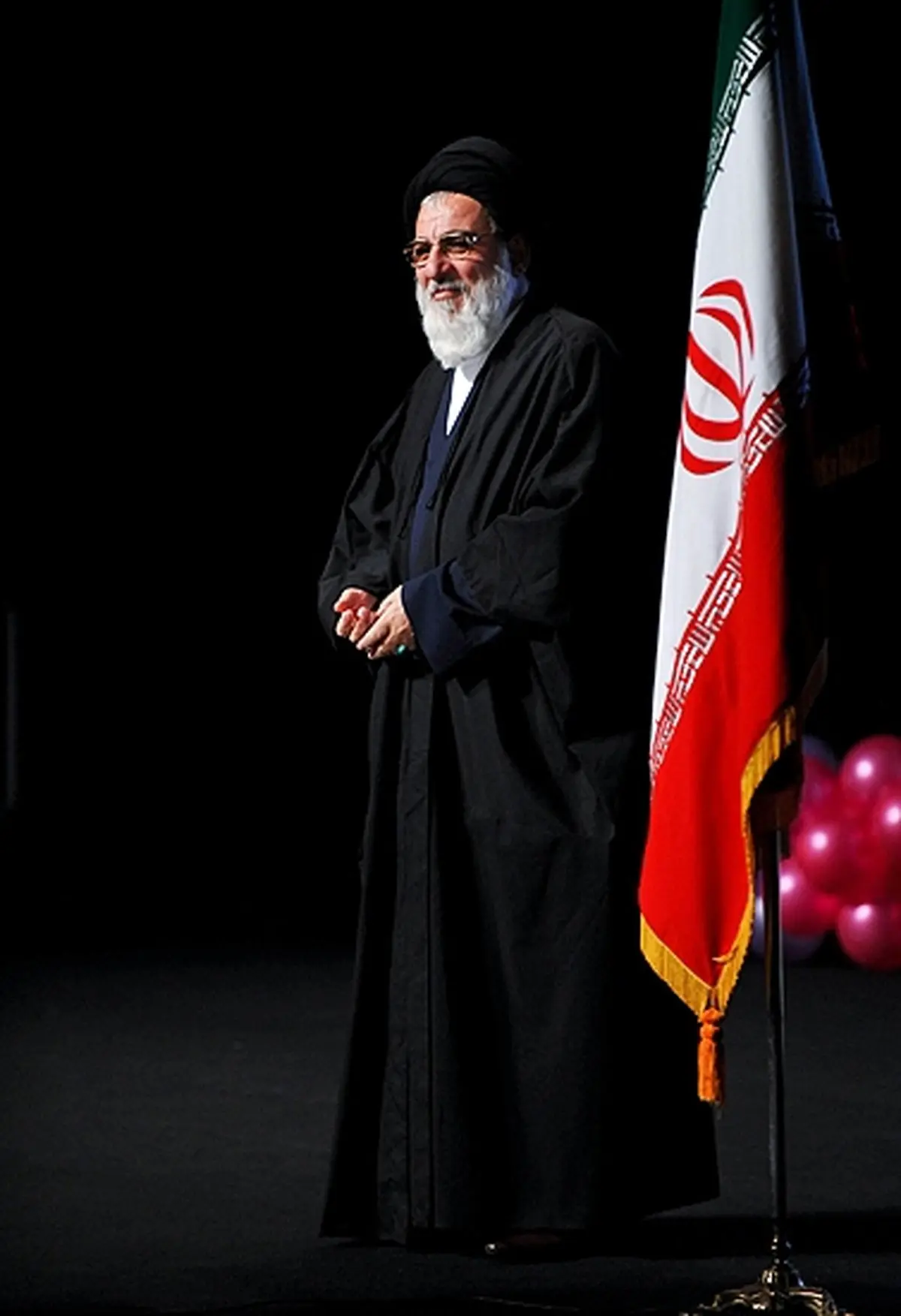 عبای ریاست مجلس خبرگان بر دوش هاشمی‌شاهرودی جا خوش می‌کند؟ /سیدِخبرگان، در میانه مهدوی‌کنی و هاشمی‌رفسنجانی