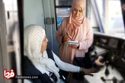 عکس‌العمل مسافران مترو به اولین بانوی راهبر قطار شهری+عکس