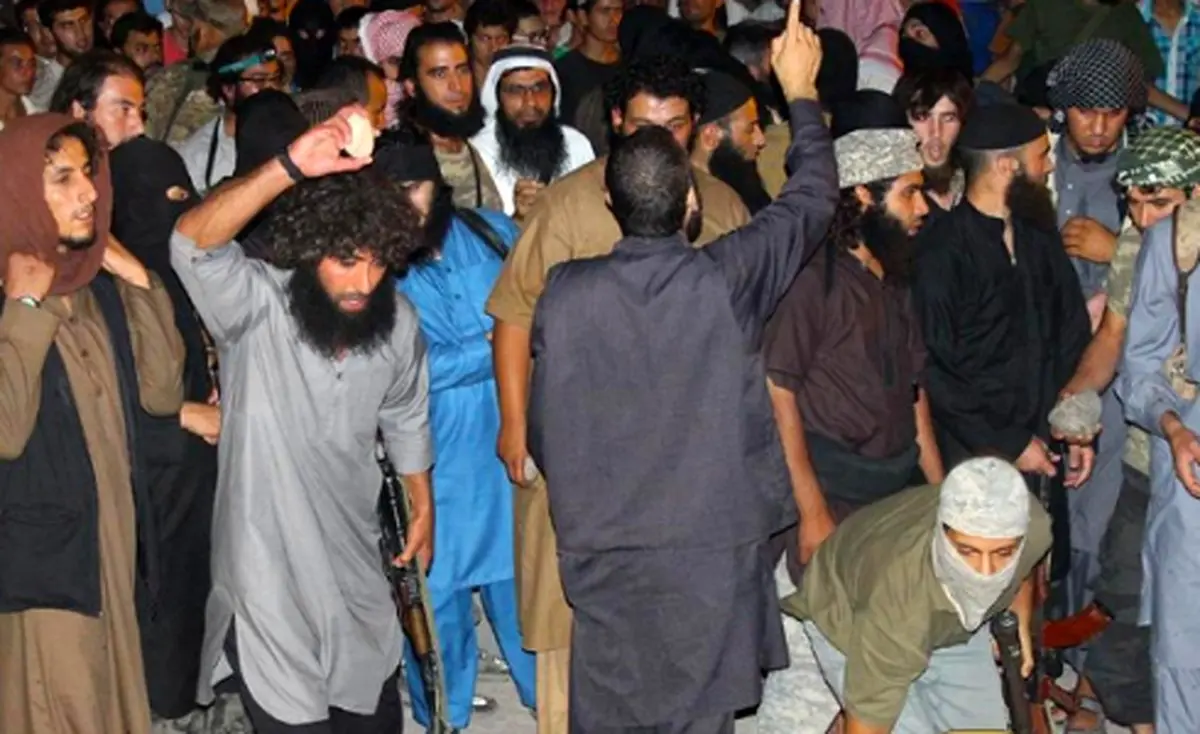 زنی که داعشی ها را فریب داد و بعد از سنگسار گریخت!