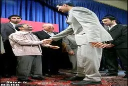 تصویری عجیب از محمود احمدی نژاد