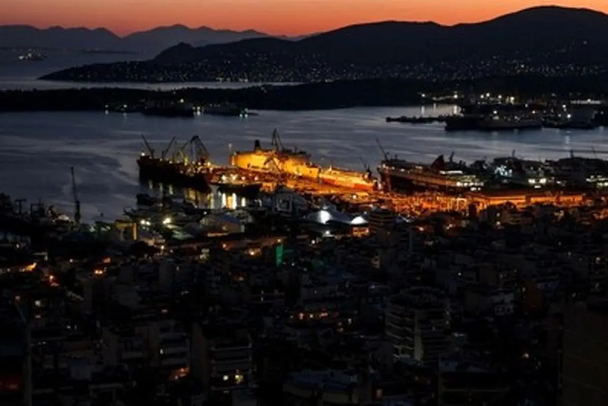 دست و پنجه نرم کردن یونانی ها با فقر/تصاویر