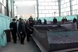 بازدید سردار سلیمانی از کارگاه ساخت گنبد جدید حرم امام حسین/تصاویر