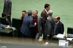 حال و هوای صحن علنی مجلس در یک روز پرتنش و جنجالی /تصاویر