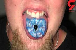 خالکوبی های عجیب روی زبان + عکس