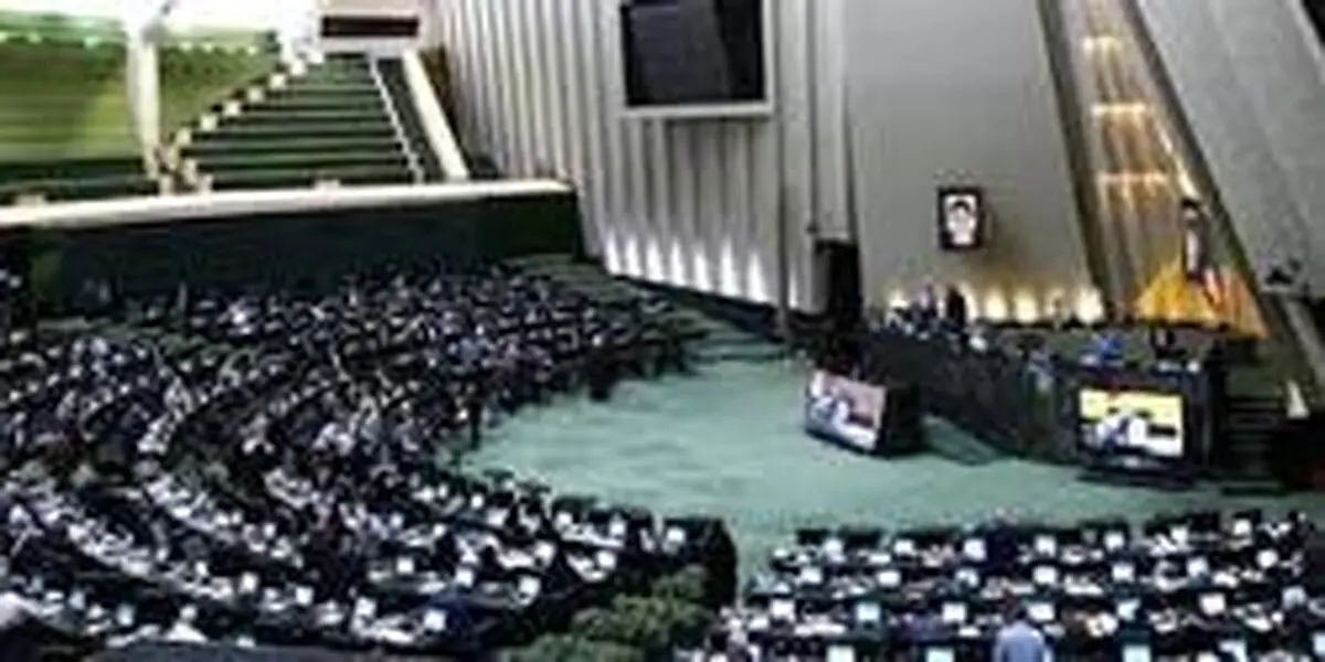 احمدی‌نژادی‌ها کلید زدند/ جریانی از بیرون قصد مدیریت مجلس را دارد؟