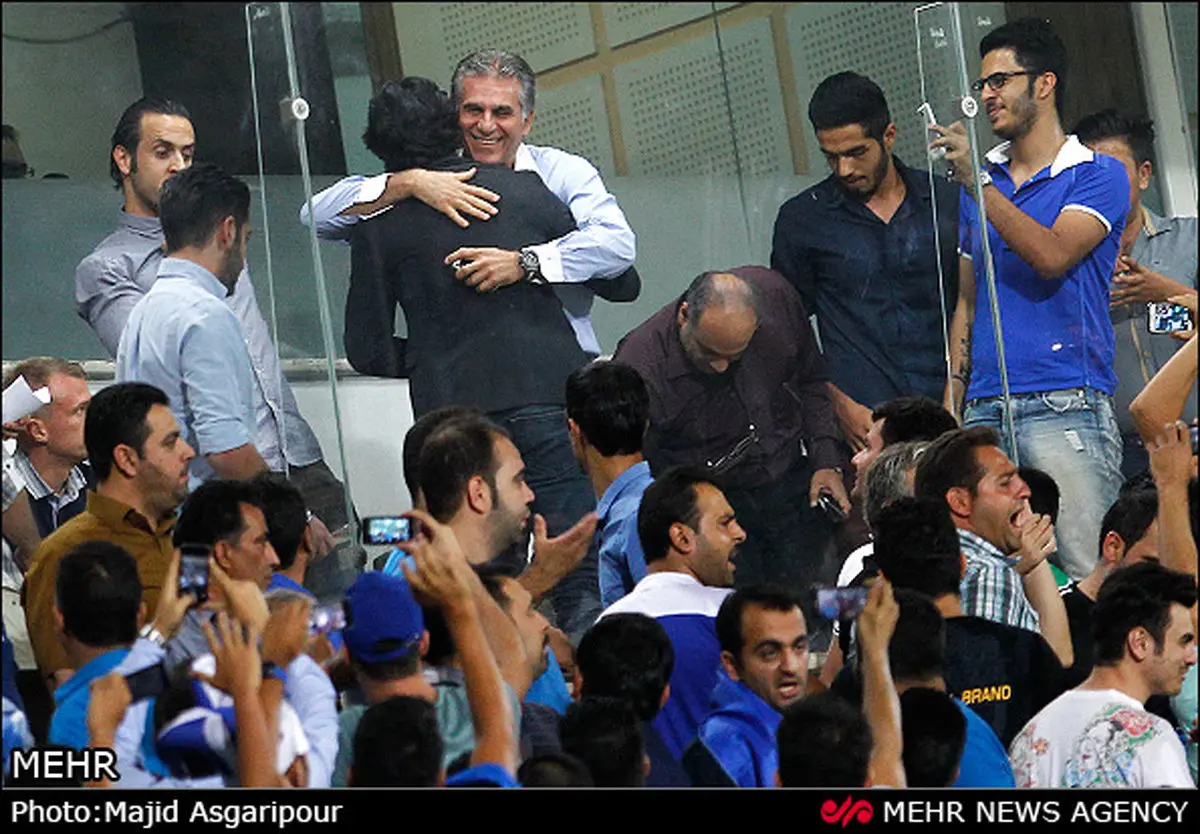 عکس/ فرهاد مجیدی در آغوش کی روش