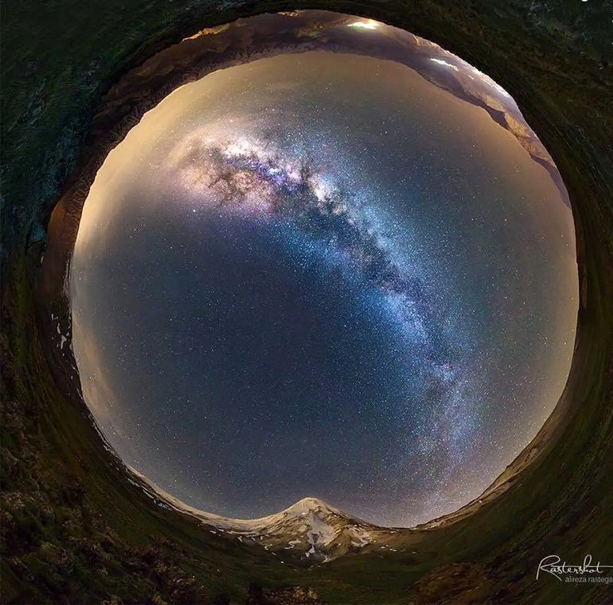 نمایی شگفت‌انگیز از قله دماوند / عکس