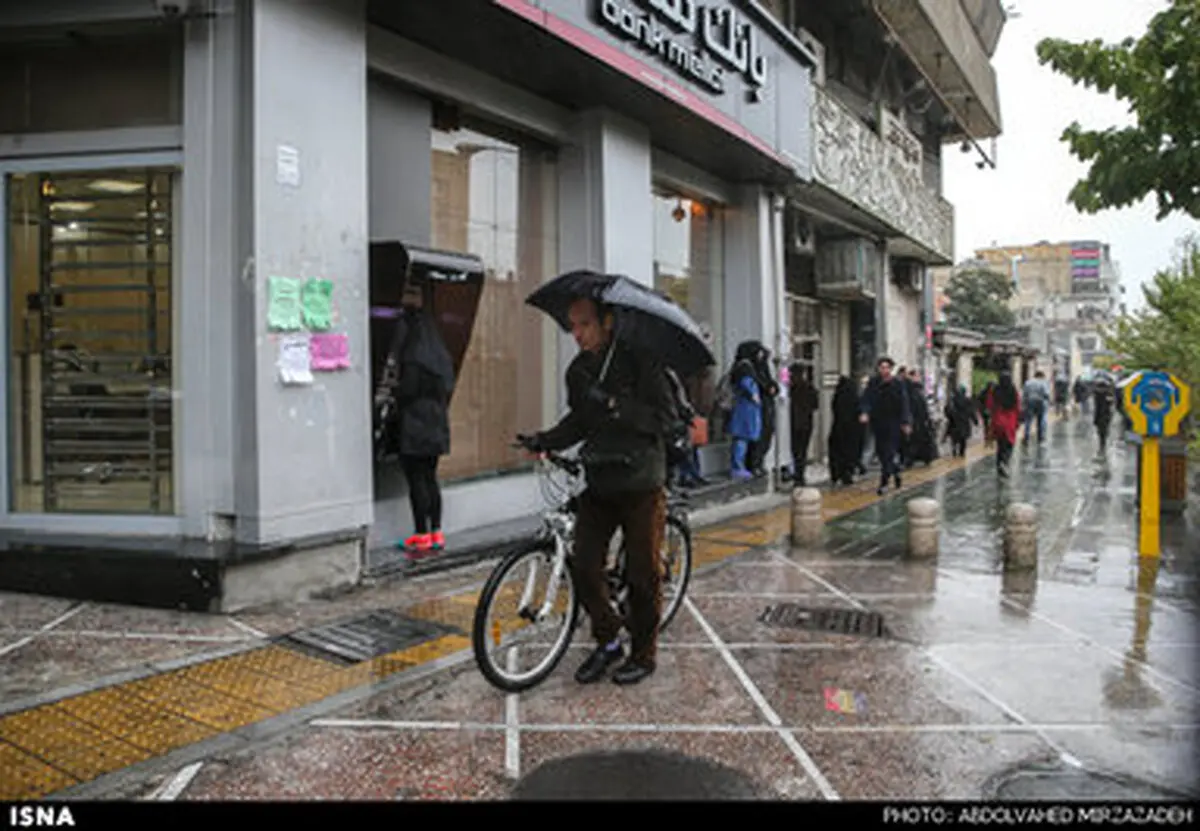 بارش باران پاییزی در تهران /گزارش تصویری