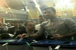 ستاره بلند قد والیبال ایران پای صندوق رای/عکس