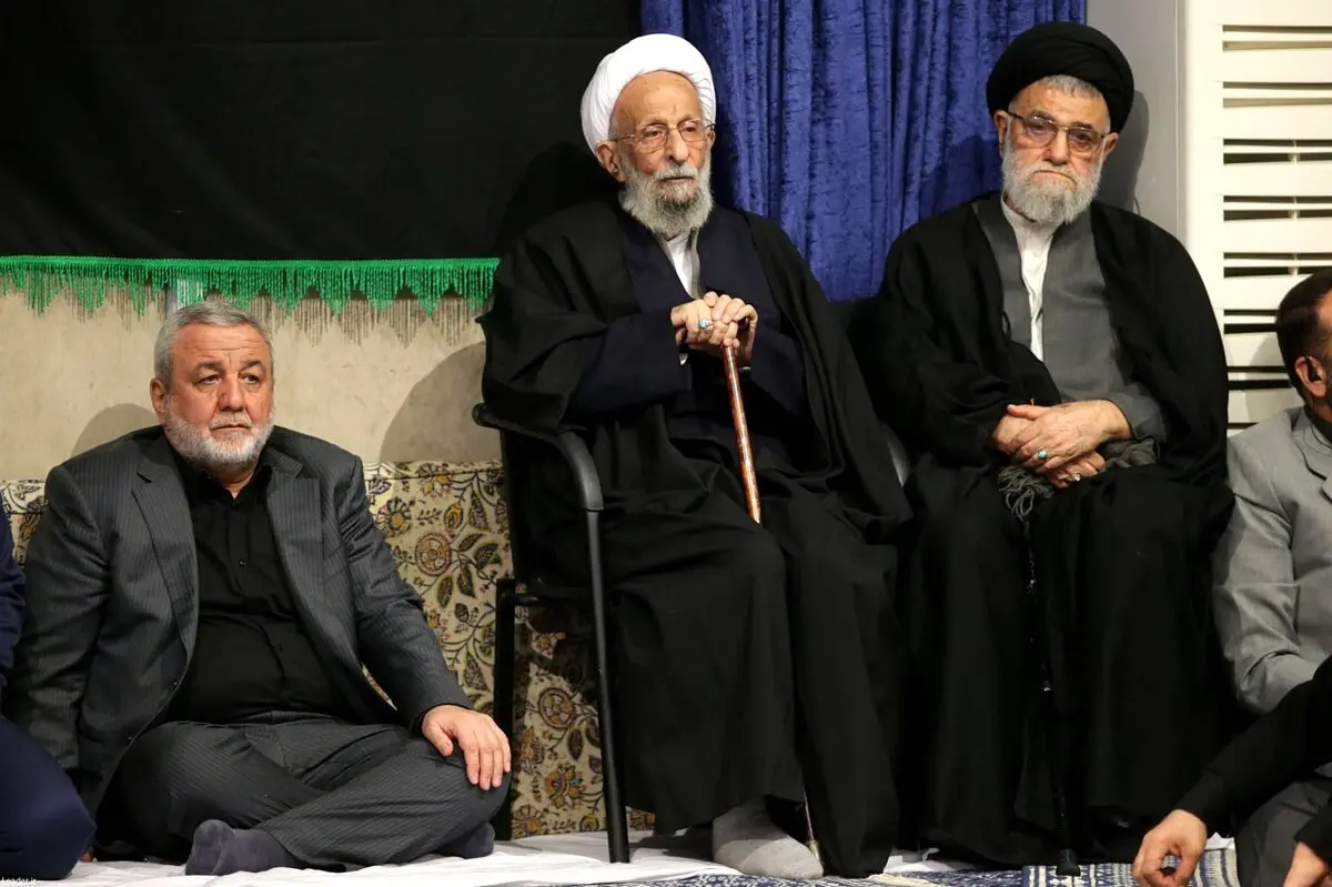 عکس: آیت‌الله مصباح یزدی در مراسم امشب حسینیه امام خمینی(ره)