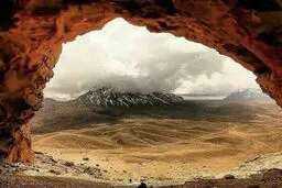 بزرگ‌ترین دهانه غار ایران!/ عکس