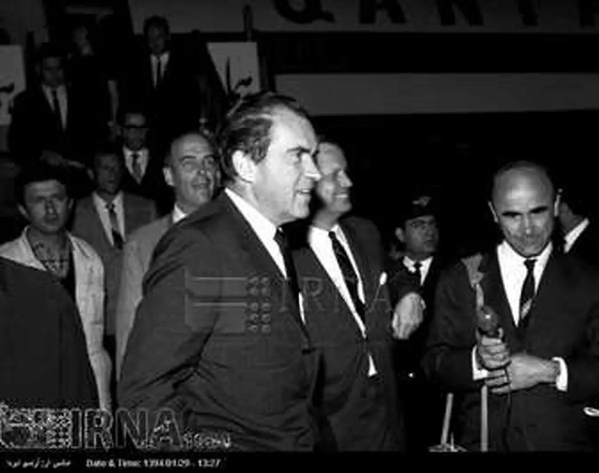 2 اردیبهشت 1346 - سفر نیکسون به تهران/عکس