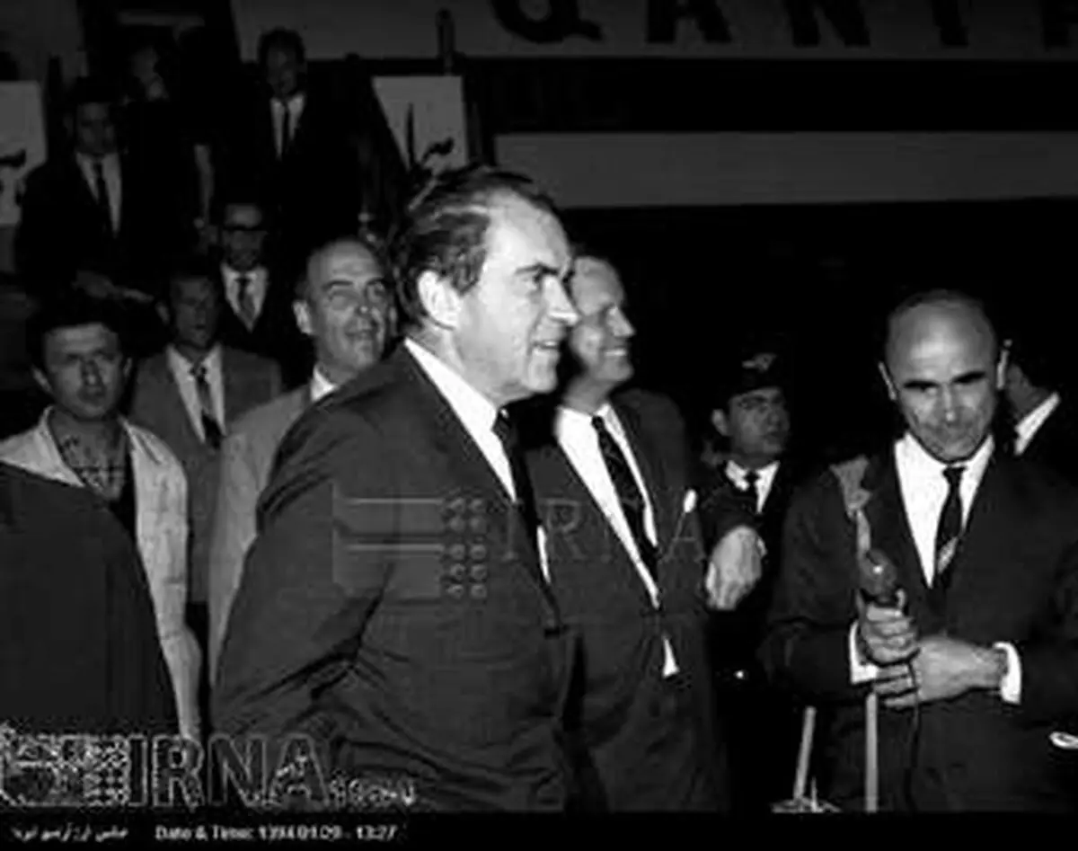 2 اردیبهشت 1346 - سفر نیکسون به تهران/عکس