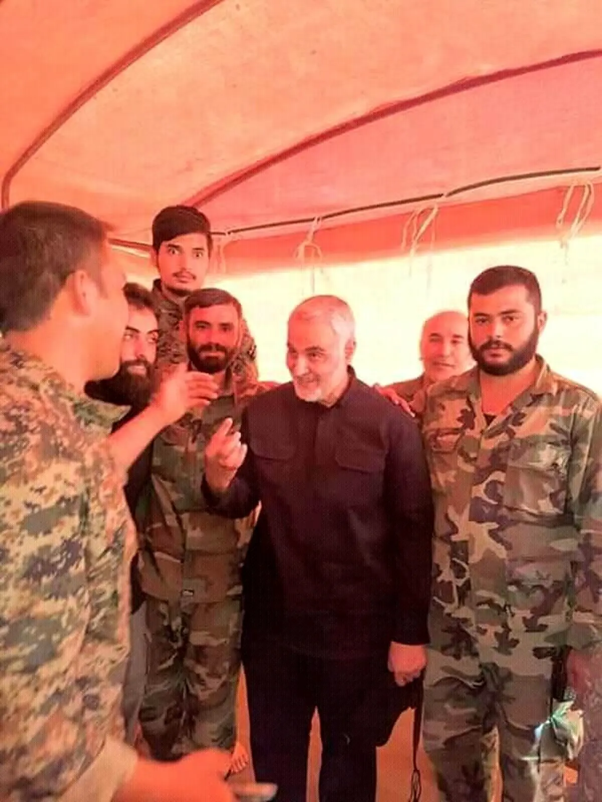 حضور سردار سلیمانی در شهر تازه آزاد شده از دست داعش/عکس