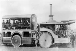 عکس/اتوبوس‌ بخاری در قدیم