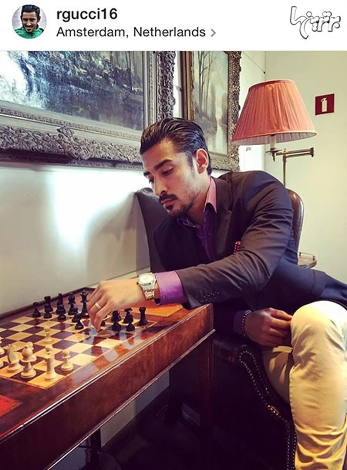 شطرنج بازی مهاجم تیم ملی فوتبال در هلند/ عکس