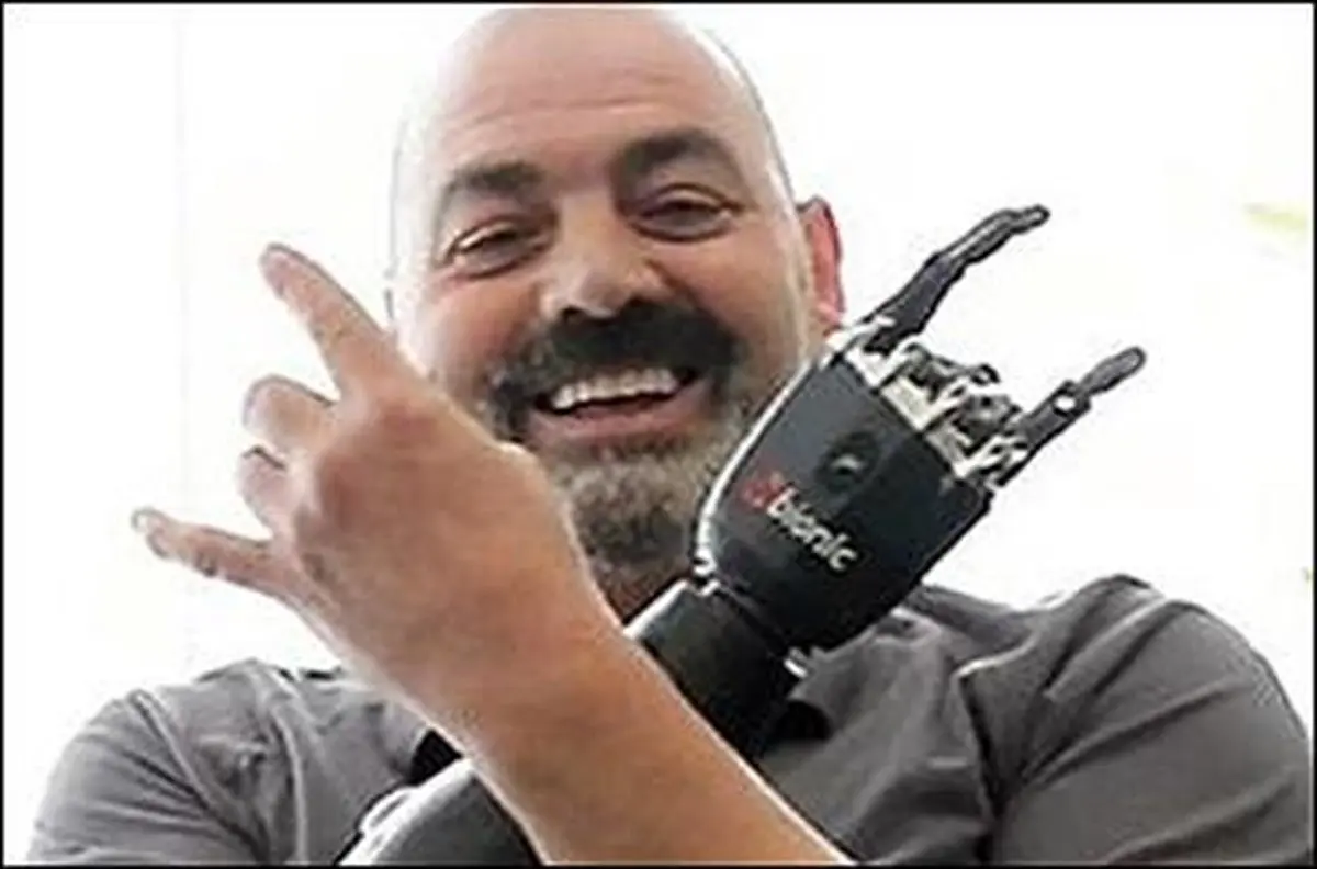 انجام کارهای ظریف با دست مکانیکی