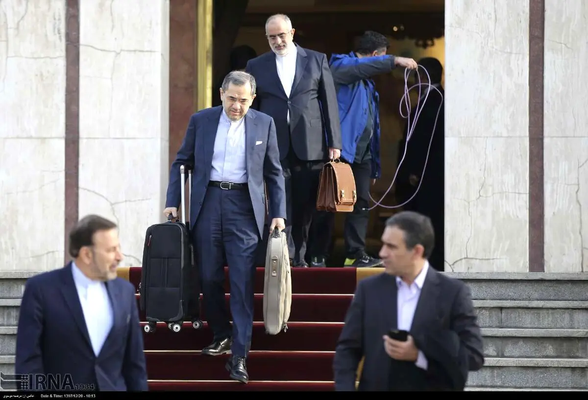 عكس: تصويري خاص از همراهان رئيس جمهور براي سفر به عراق