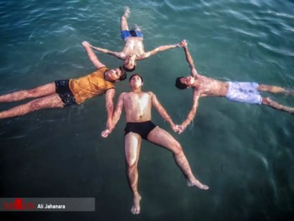 روایت تصاویر از آبتنی در آب های خلیج فارس