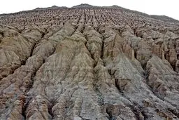 تصاویر خیره کننده از کوه‌های اره‌ای جهر