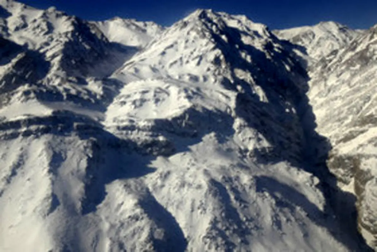 تصاویر بالگردها از محل سقوط هواپیمایی تهران - یاسوج