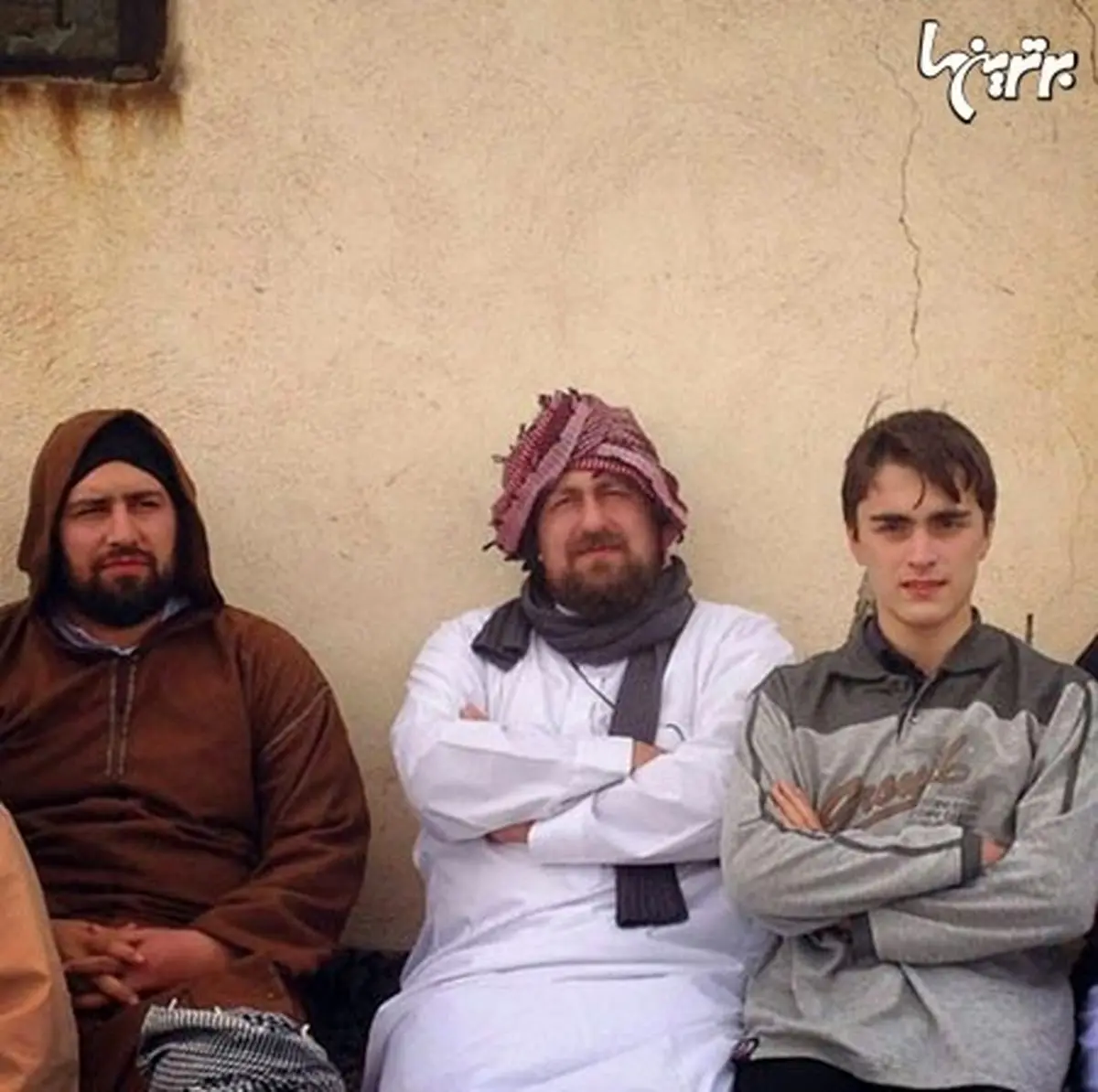 عکسی متفاوت از سید حسن، سید علی و سید احمد خمینی