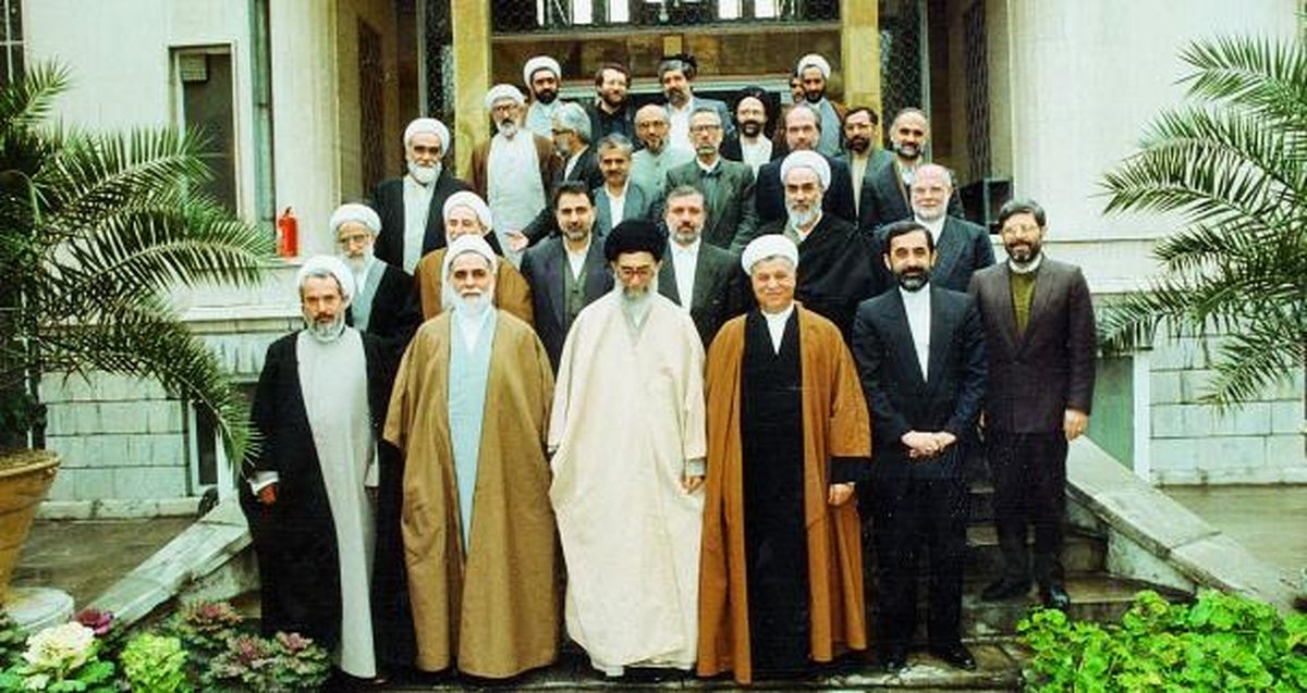 هاشمی رفسنجانی، ناطق نوری و ولایتی در کنار رهبر انقلاب/ عکس