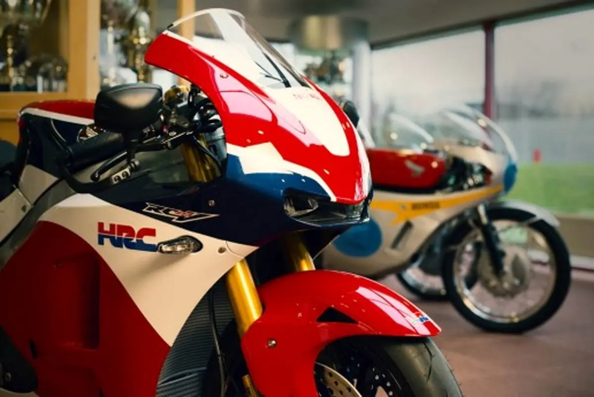 تحویل اولین هایپرسیکلت خیابانی هوندا