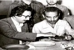 وقتی شهید رجایی به بنی‌صدر غذا تعارف می‌کند/ عکس