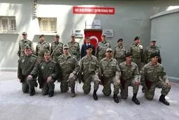 عکس/ زیارت قاچاقی نخست‌وزیر ترکیه در خاک سوریه