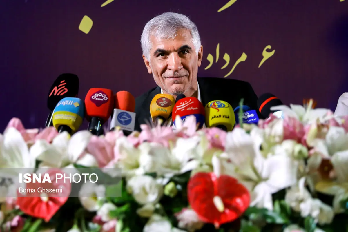 تصاویری از اولین نشست خبری شهردار تهران