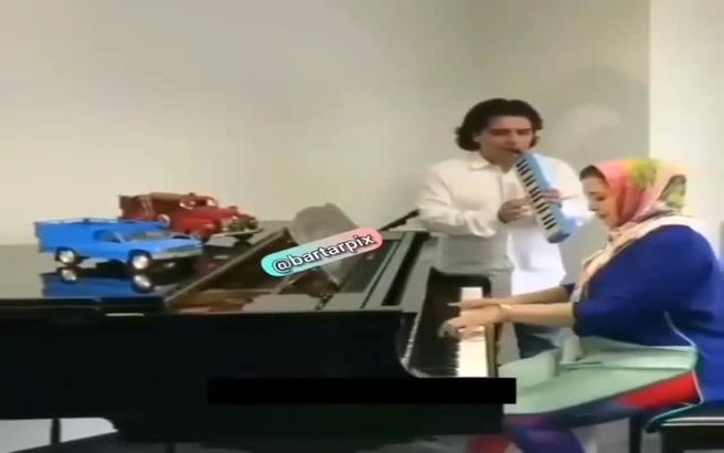 پیانو نوازی آهنگ "گل سنگم" توسط مهراوه شریفی نیا بازیگر معروف سینمای ایران