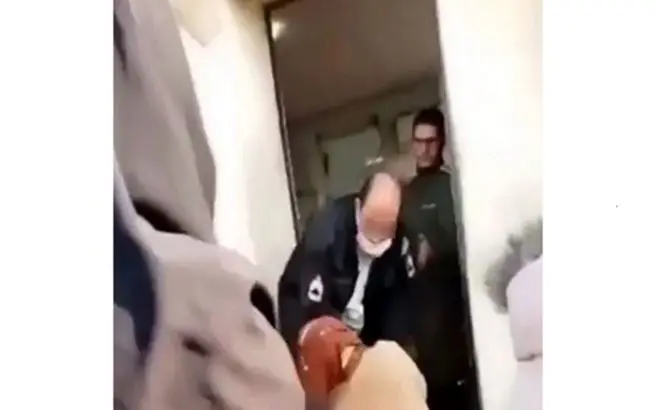 فیلم جنجالی کتک خوردن زن افغان توسط پلیس در ایران / در اردوگاه عسگر آباد چه گذشت + اطلاعیه پلیس