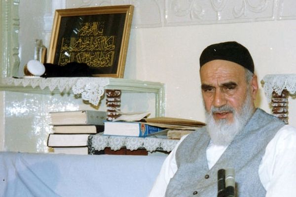 بازخوانی نظر امام خمینی (ره) درباره حجاب بازیگران زن 