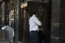 یارانه نقدی بگیران پولدار شدند / هدیه ۱۰ میلیونی رئیسی به سرپرستان خانوارها