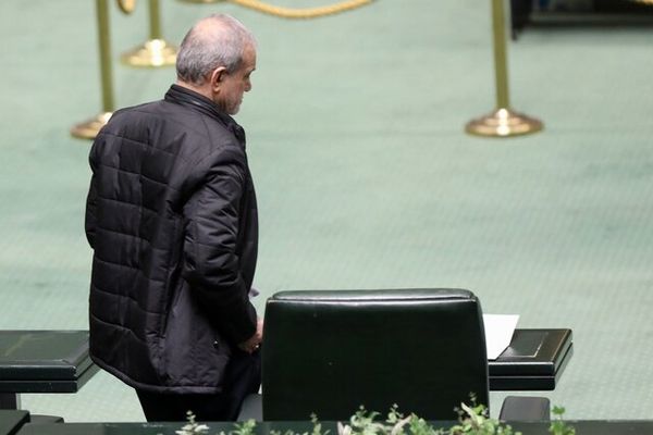 آغاز نشست مشترک مجلس و دولت با حضور رئیس‌جمهور