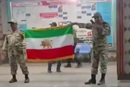 دستگیری دو معاند با لباس ارتشی در مترو تهران + فیلم