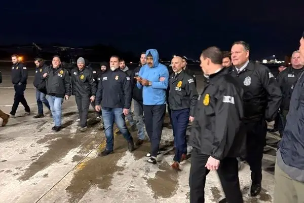 ترامپ به پای خودش شلیک کرد!