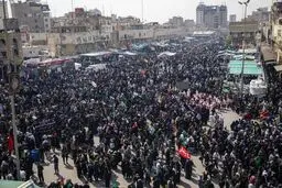  حرکت بزرگترین موکب پیاده اربعین از جنوب عراق به کربلا