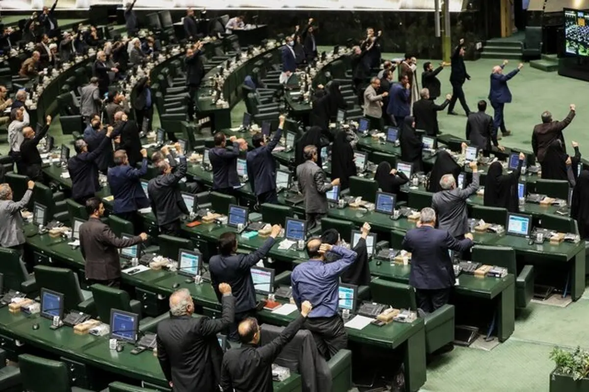 دفاع از نامه 180 اقتصاددان به رئیس‌جمهور