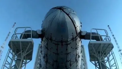 ماهواره بر سایوز روسیه با ماهواره های ایرانی آماده پرتاب به فضا + فیلم