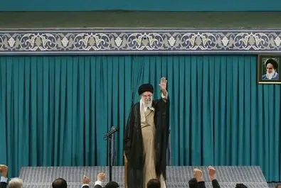 رهبر انقلاب