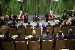 رهبر انقلاب: شهید رئیسی در بیان مواضع انقلابی کاملاً صریح بود و دوپهلو سخن نمی‌گفت