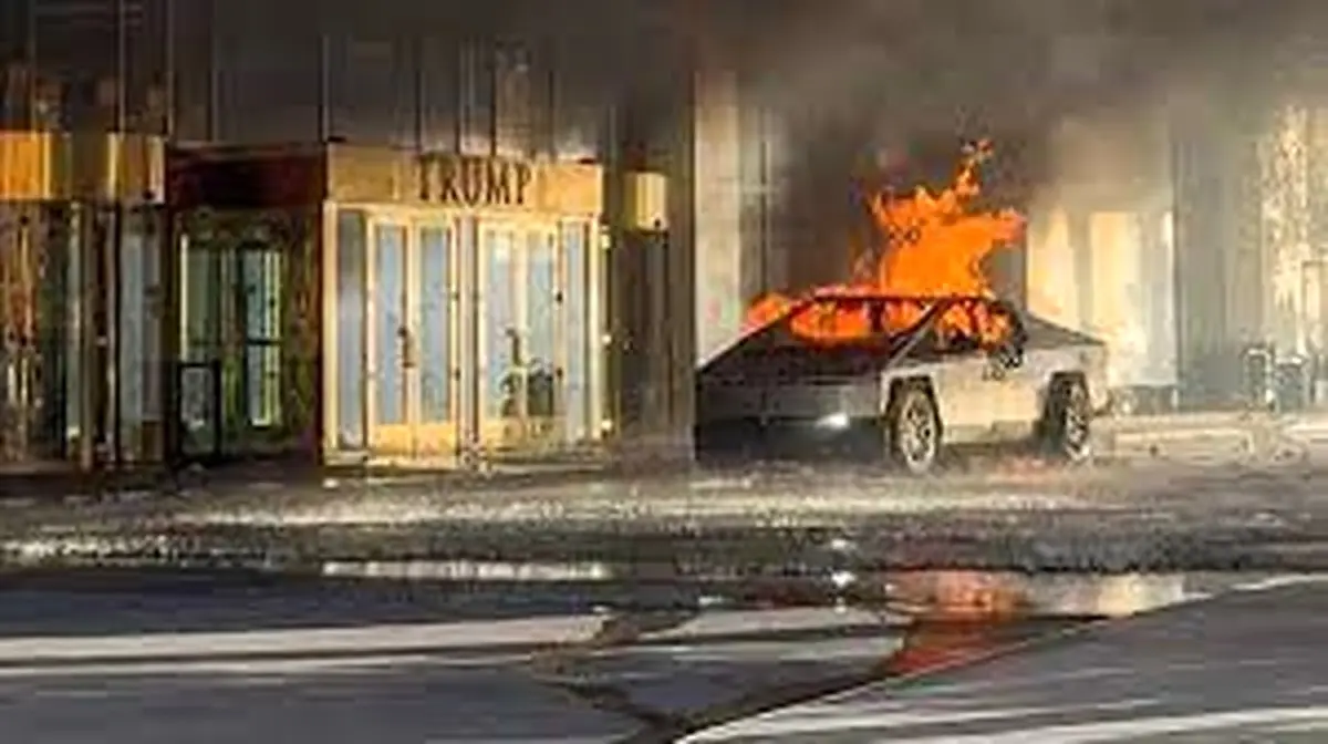 فرد داخل تسلا پیش از انفجار خودکشی کرده بود