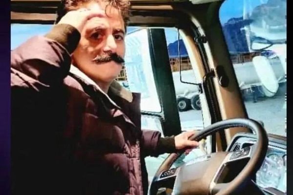 اعتراض با کامیون ممنوع! بازداشت شهاب دارابی پس از حمایت از کامیون‌داران