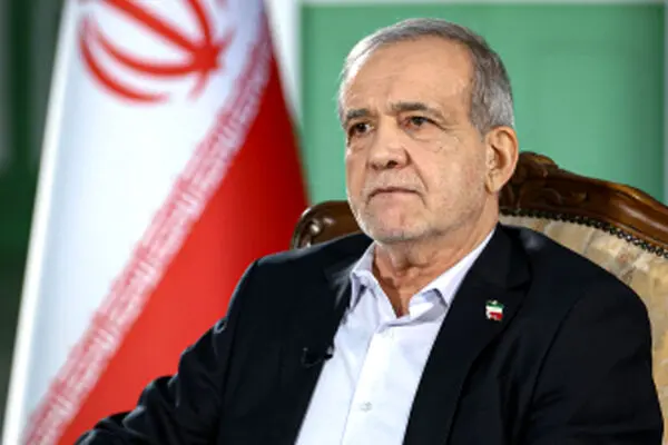 پزشکیان: با فعالیت‌های شفاف محیط زیستی، رویکردهای امنیتی در این حوزه زدوده خواهد شد

