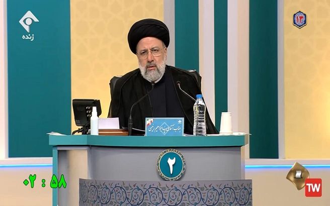 رییسی: دولت راه قانونی را باید برای مردم باز کند