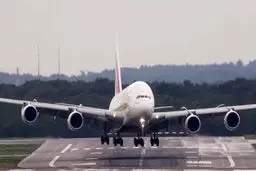 ببینید | ۲۰ فرود ترسناک هواپیما در شرایط باد شدید
