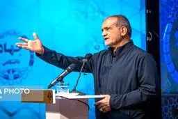 پزشکیان: آینده ایران را با جهادگران و دانشمندان می‌سازیم