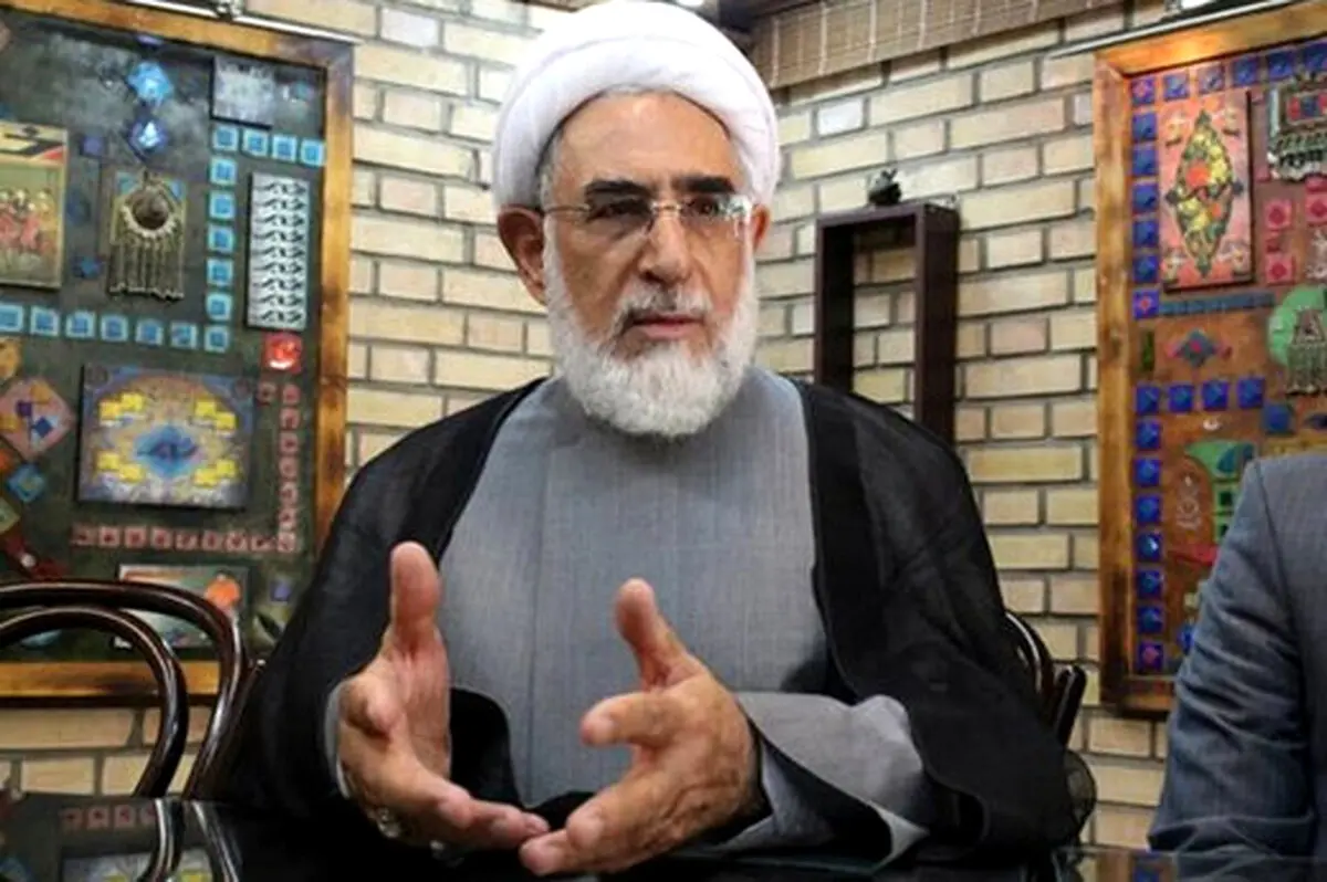منتجب‌نیا: «کارگزاران» شاید با روحانی و لاریجانی ائتلاف کند  
